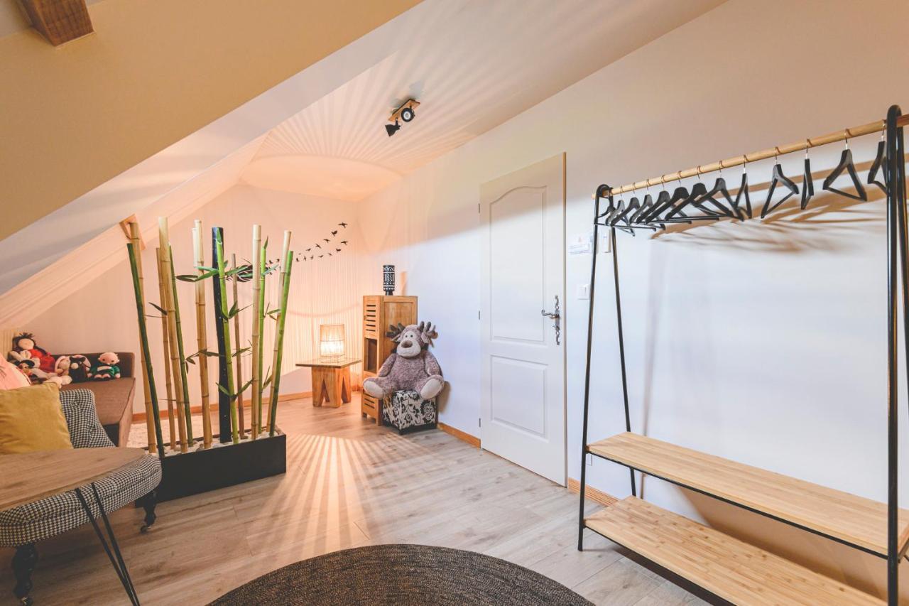 Chambres D'Hotes Les Colombes Montmort-Lucy Exterior foto